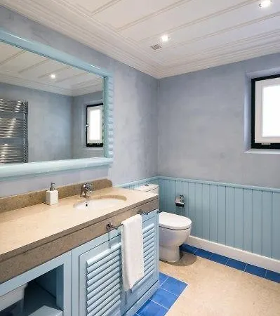 Sleeps 8 Pool Wifi